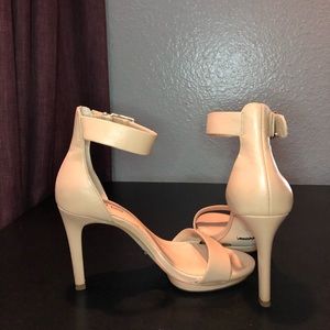 Gianni bini nude heels